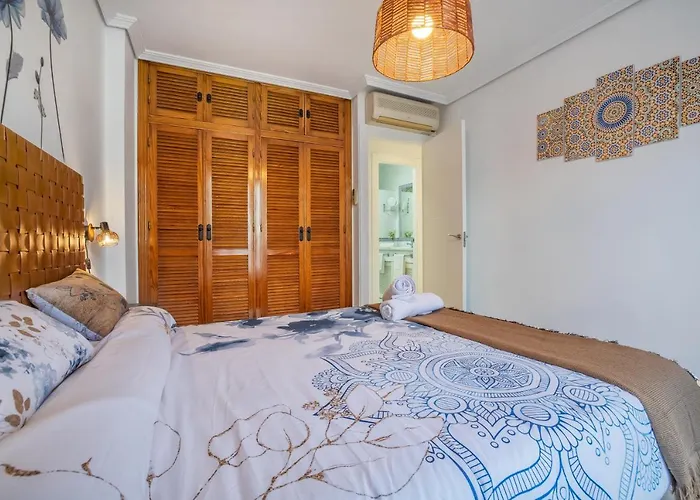 Zafiro Apartment&Parking In The Historical Centre